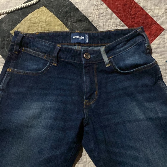 Wrangler Rockville Jeans - Picture 3 of 6